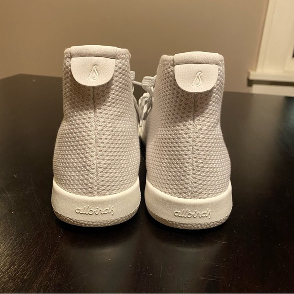 allbirds Tree Topper high top in chalk (soft white). Men’s 7 or women’s 8.5. New - Picture 3 of 6